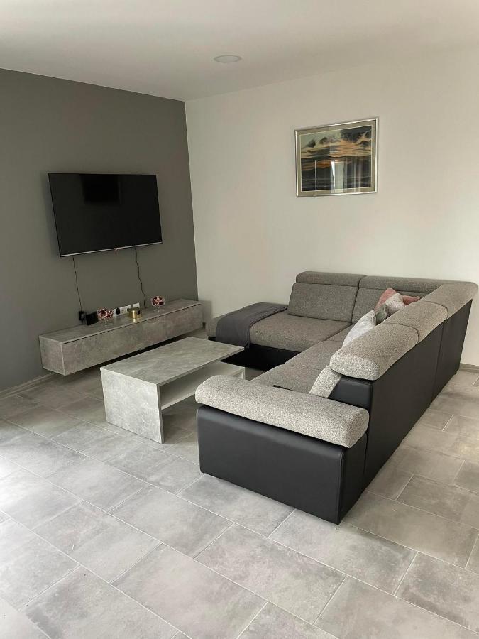 Apartman Ivanica Lukoran Extérieur photo